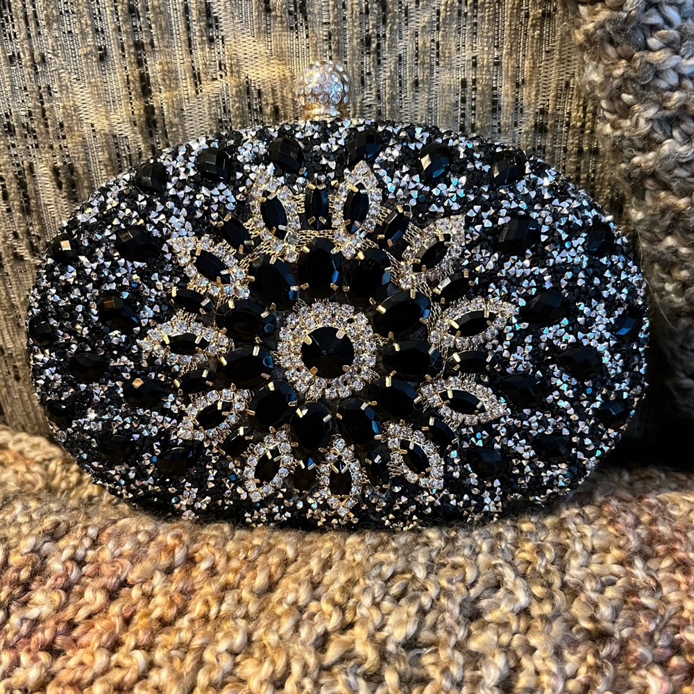 Black and Rhinestone Evening Bag - Picture 2 of 7